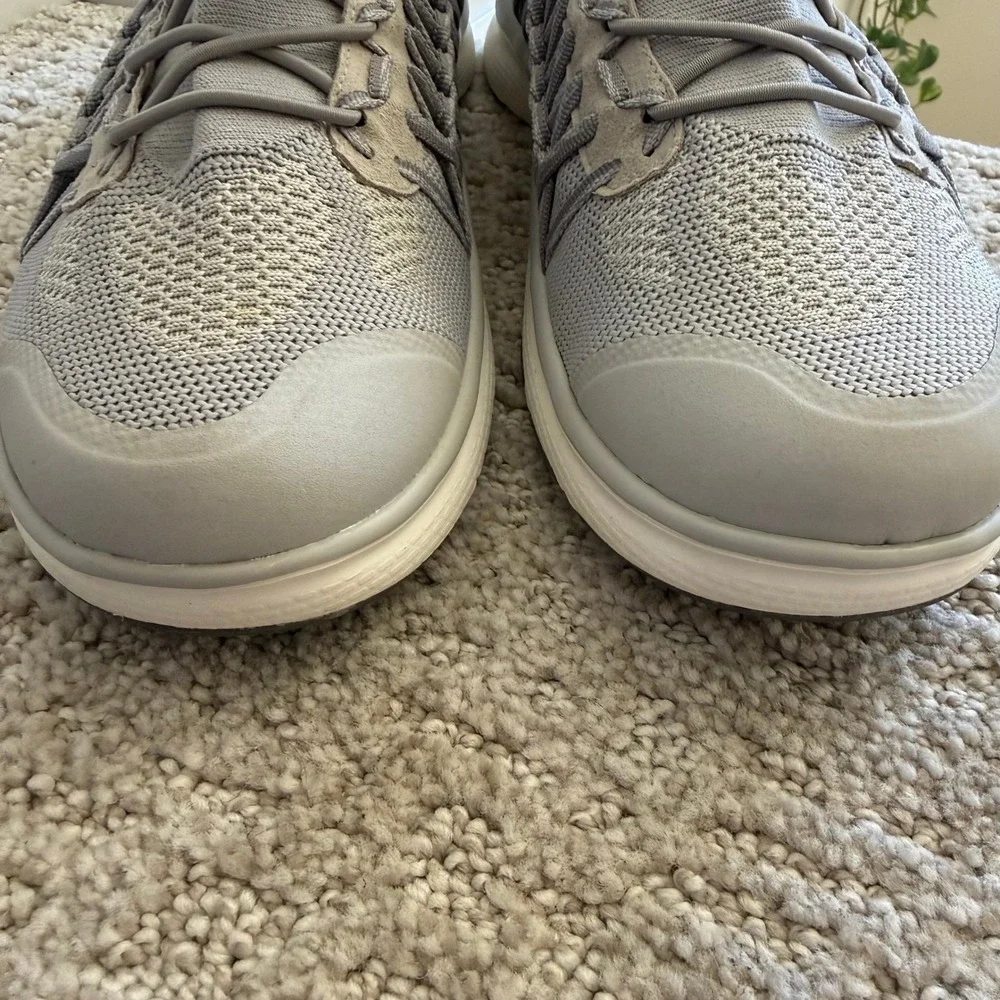 KEEN UNEEK EXO-W Women 10 Gray Knit Slip On Comfort SNEAKERS LIGHTWEIGHT COMFORT